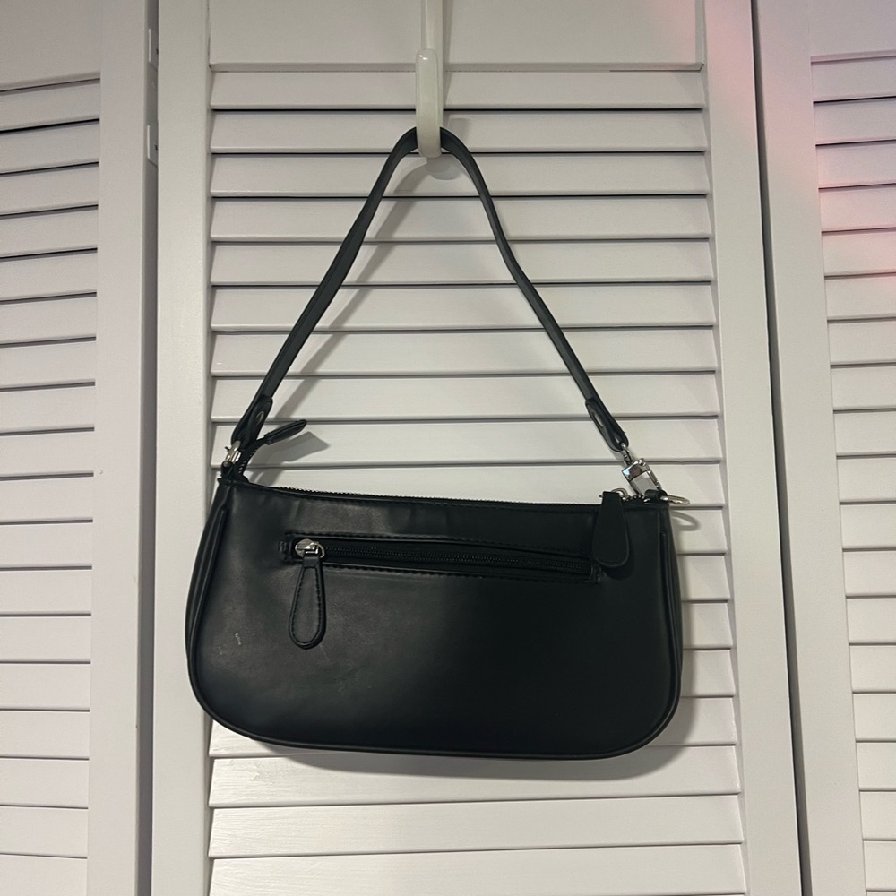 Elegant Black Shoulder Bag